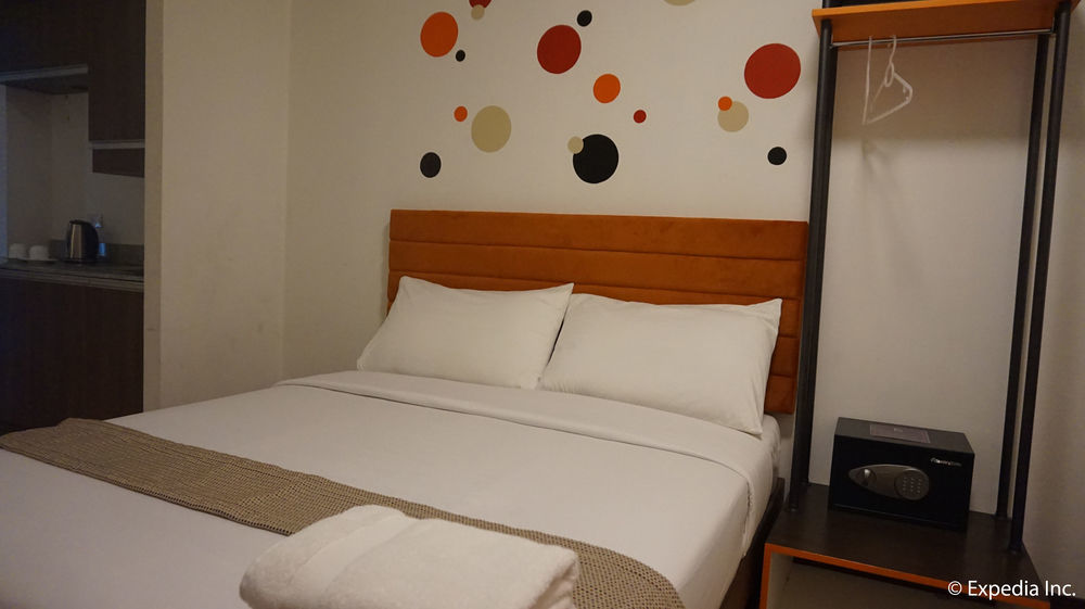 H Hotels - Metro North Uno Quezon City Exterior photo
