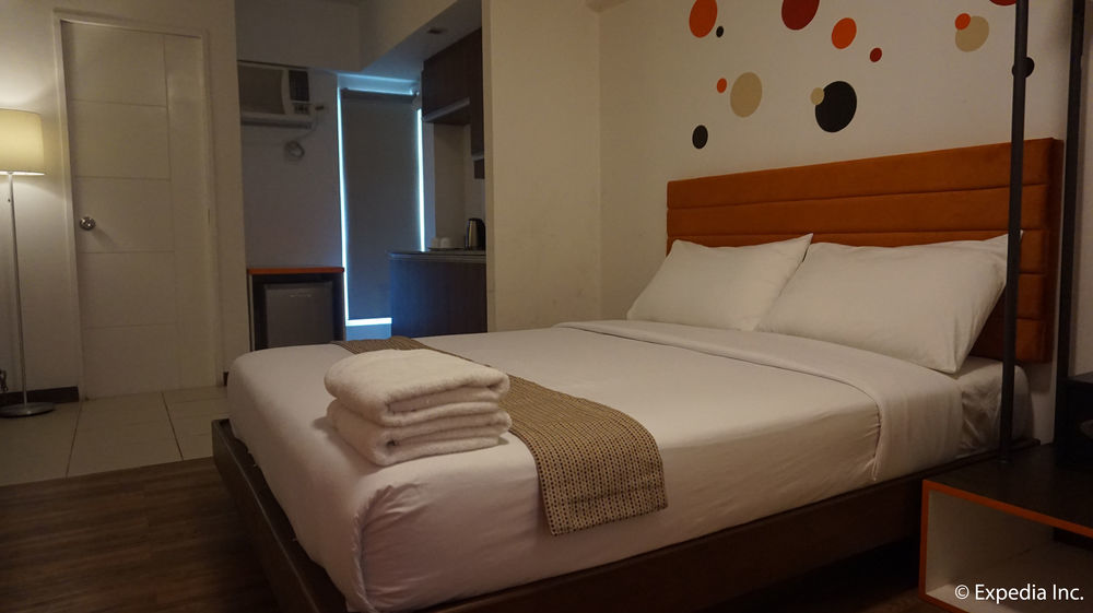 H Hotels - Metro North Uno Quezon City Exterior photo