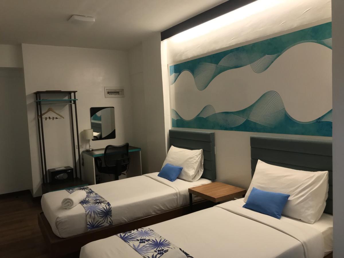 H Hotels - Metro North Uno Quezon City Exterior photo